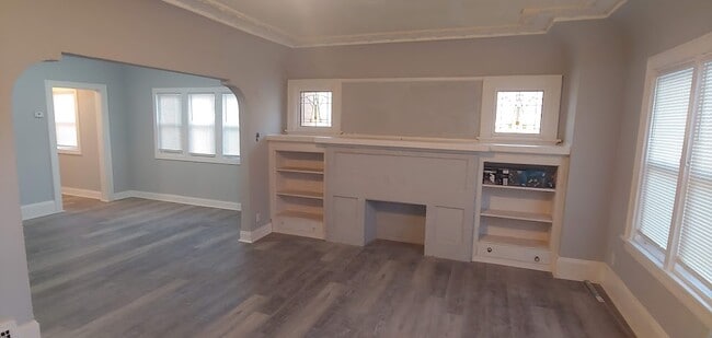 property at 5275 N 34th St