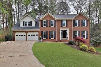 705 Wood Valley Trce in Roswell, GA - Foto de edificio - Building Photo