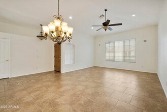 4611 E Fernwood Ct in Cave Creek, AZ - Building Photo - Building Photo