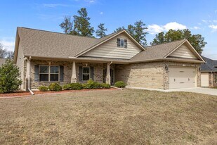 178 Woodwater Cir in Lillington, NC - Building Photo