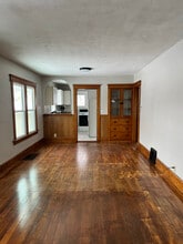 101 W Palmer Ave in Jackson, MI - Building Photo - Building Photo