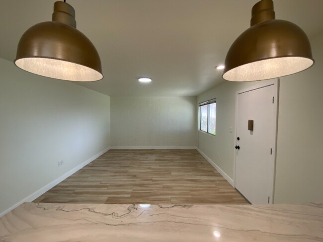 10351 W Peoria Ave in Sun City, AZ - Building Photo - Building Photo