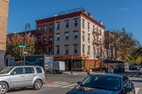 223 Smith St in Brooklyn, NY - Foto de edificio - Building Photo