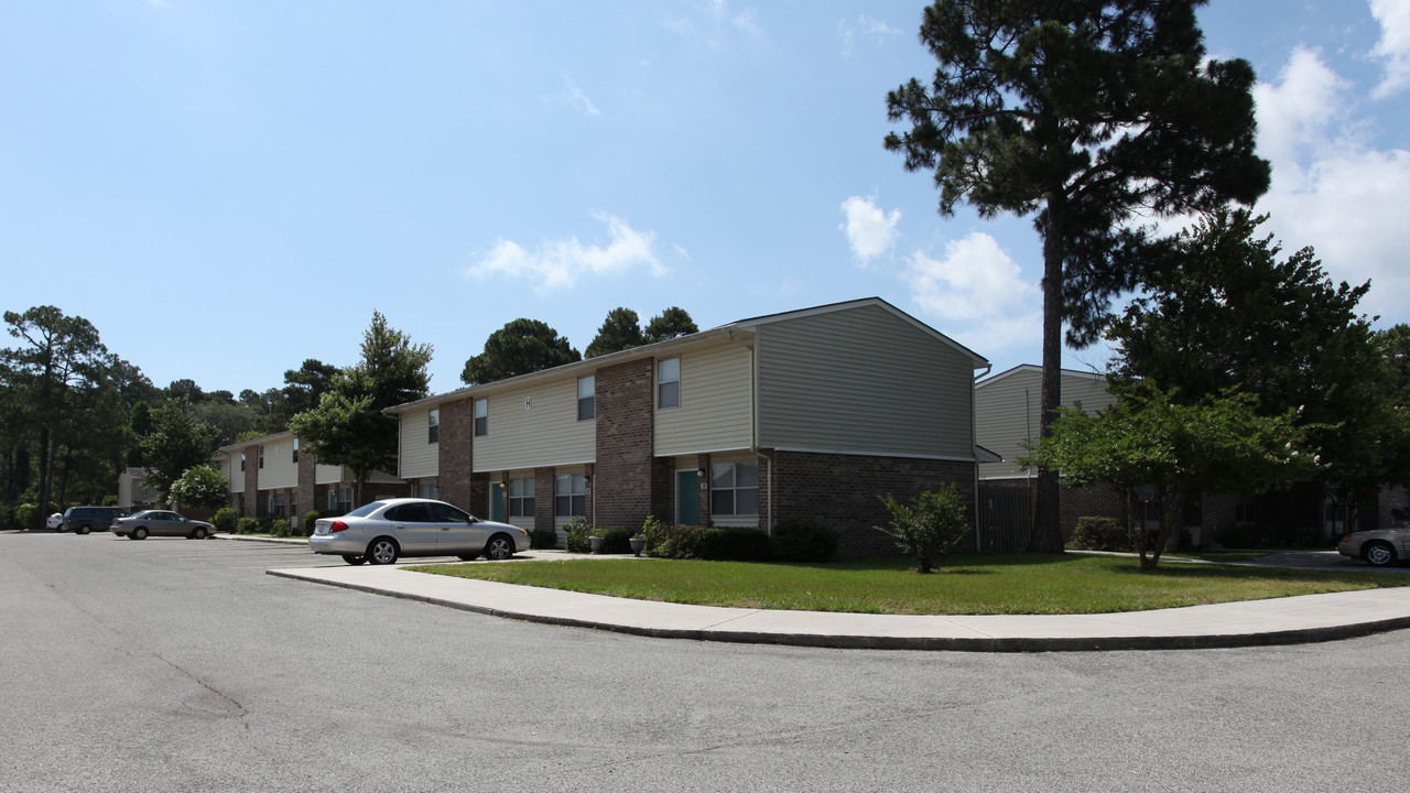 Buccaneer Villa in Fernandina Beach, FL - Building Photo