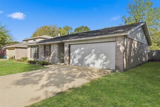 16318 Cypress Point Dr in Cypress, TX - Building Photo - Building Photo