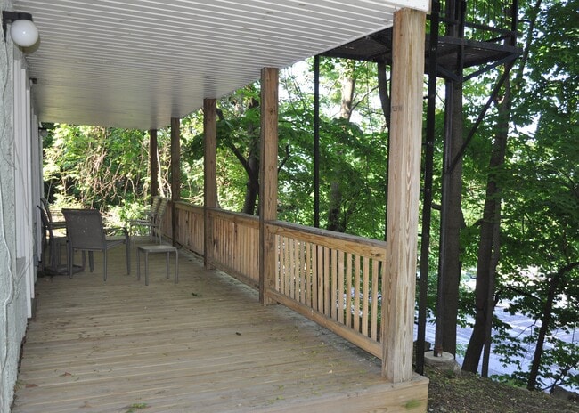 112 Highland Pl, Unit 1 in Ithaca, NY - Foto de edificio - Building Photo