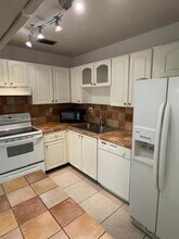 10441 Mahogany Key Cir in Miami, FL - Building Photo - Building Photo