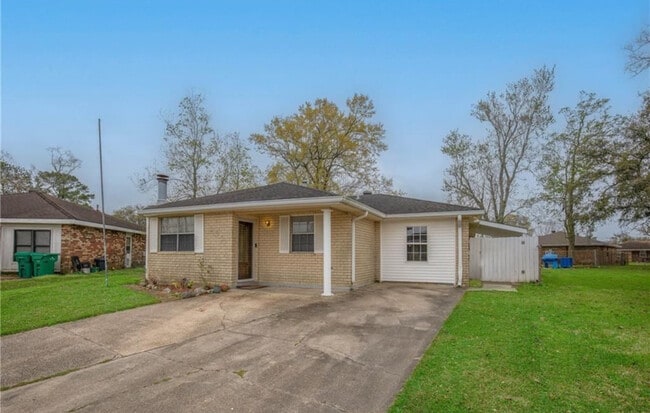 property at 132 Evergold Ln