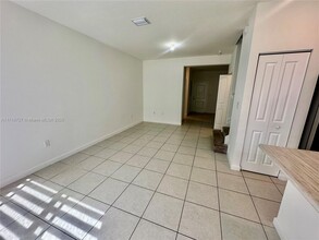 11872 SW 245 Ter in Princeton, FL - Building Photo - Building Photo