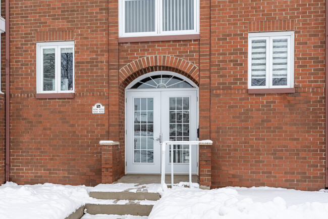 9264 Du Centre-Hospitalier Boul in Lévis, QC - Building Photo - Building Photo