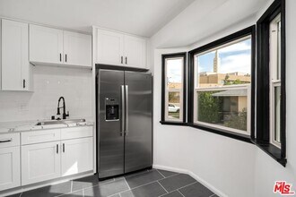 1645 Selby Ave in Los Angeles, CA - Building Photo - Building Photo