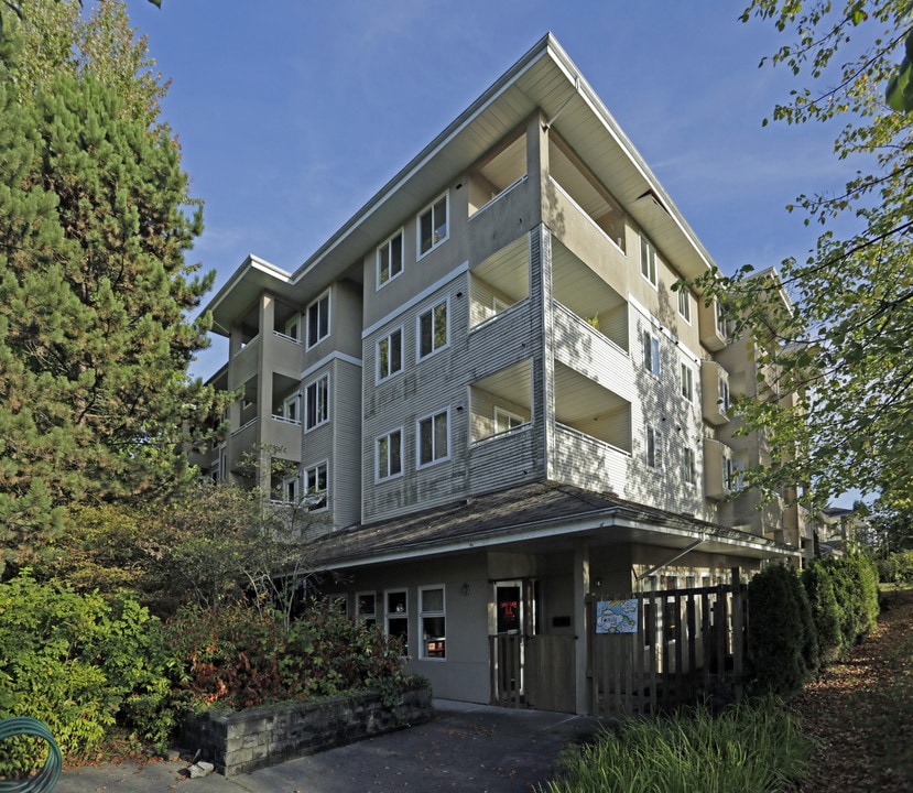 Ridgeview Heights in Burnaby, BC - Building Photo