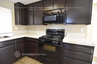 5516 W Ave L 6 in Lancaster, CA - Foto de edificio - Building Photo