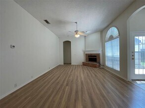 6004 Cave River Dr in Plano, TX - Building Photo - Building Photo