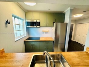 600 Euclid Ave, Unit 4B in Miami Beach, FL - Foto de edificio - Building Photo