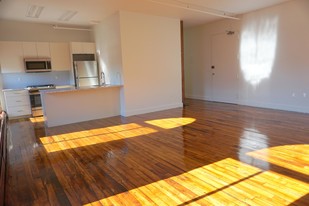 790 Tremont St, Unit 301 Apartamentos