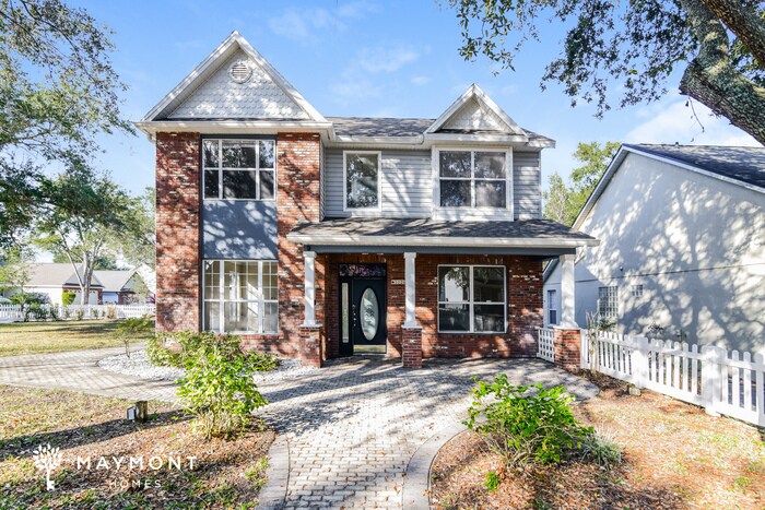 1026 Woodflower Way in Clermont, FL - Foto de edificio