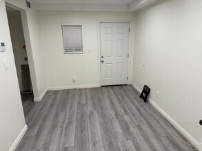 6850 Quinton Ln, Unit 0.5 in Tujunga, CA - Building Photo - Building Photo