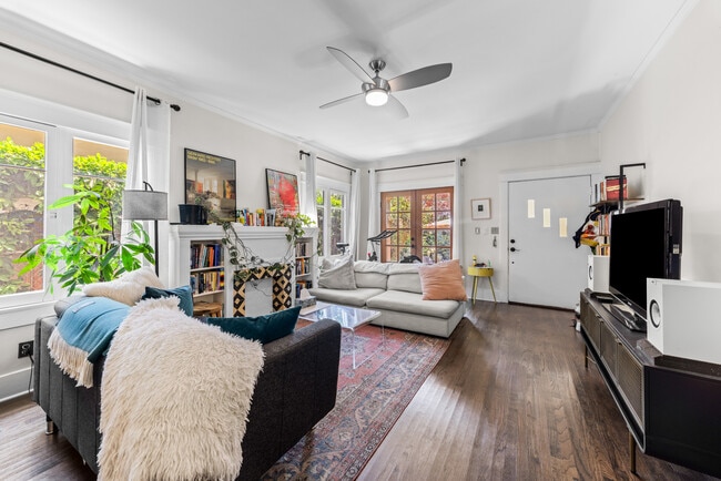 property at 813 N Coronado St