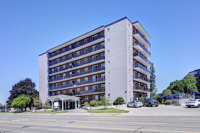 301 Fairview Dr in Brantford, ON - Building Photo - Building Photo