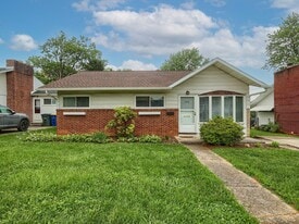 1396 Lowther Rd in Camp Hill, PA - Building Photo