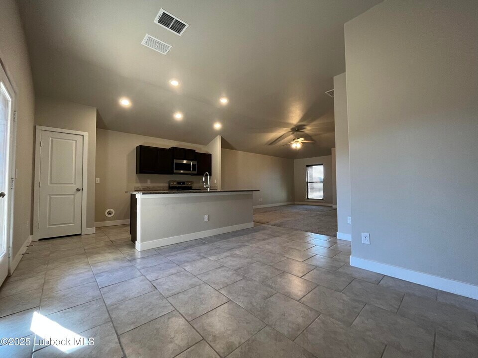 2307 143rd St in Lubbock, TX - Building Photo