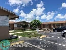 7311 Venetian St in Miramar, FL - Foto de edificio - Building Photo
