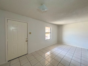 3602 Guerrero St in Laredo, TX - Building Photo - Building Photo