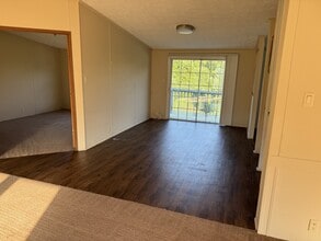 118 Hoston Dr in Piedmont, SC - Building Photo - Building Photo