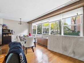 201 St Pauls Ave in Jersey City, NJ - Building Photo - Building Photo