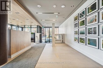 21 Park St E in Mississauga, ON - Building Photo - Building Photo