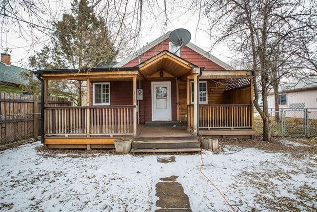 2134 S 13th St W in Missoula, MT - Foto de edificio - Building Photo