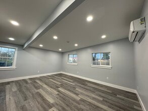 611 Tangent St in Lebanon, OR - Building Photo - Building Photo