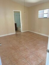 4 Prosperity Ln in Palm Coast, FL - Building Photo - Building Photo