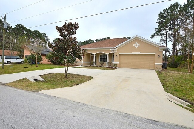 24 Pittman Dr in Palm Coast, FL - Building Photo - Building Photo