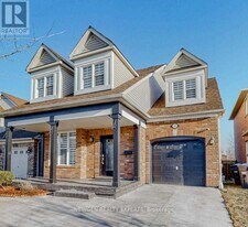 50 Vista Green Crescent in Brampton, ON - Building Photo