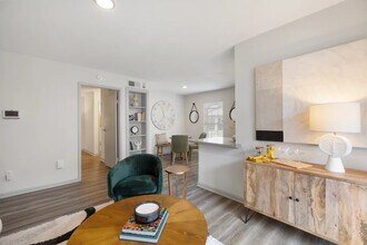 2800 Ashford Trail Dr in Houston, TX - Building Photo - Building Photo