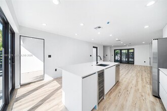 11 NE 51st St in Miami, FL - Building Photo - Building Photo