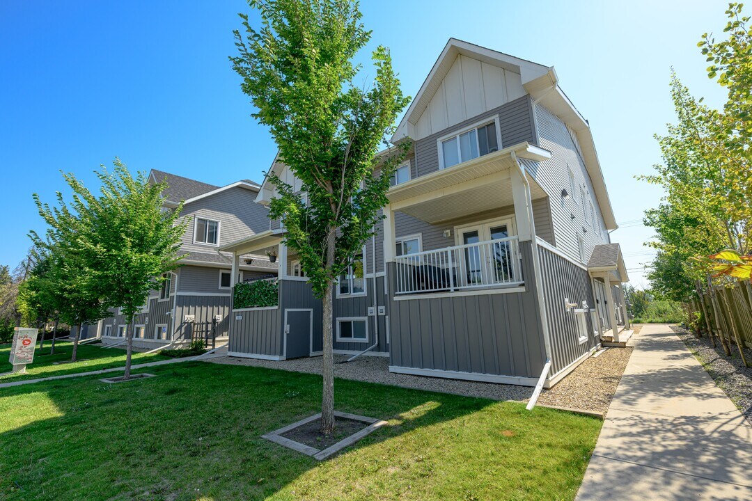 10307-10107 AvenueBlock B - 202 in Grande Prairie, AB - Building Photo