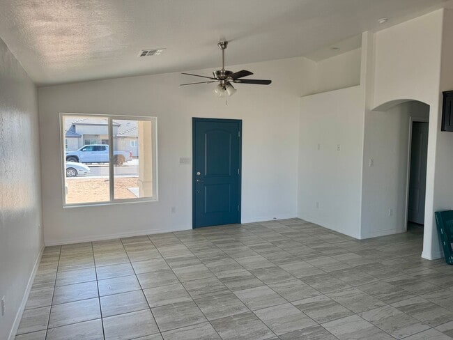 3760 Santa Anna Pl in San Luis, AZ - Building Photo - Building Photo