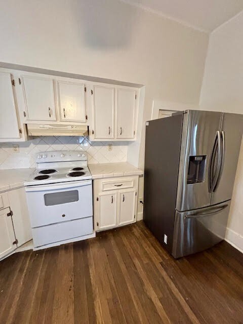 property at 210 E Phillips St