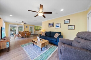 1748 Malone Ln in Gulf Shores, AL - Building Photo