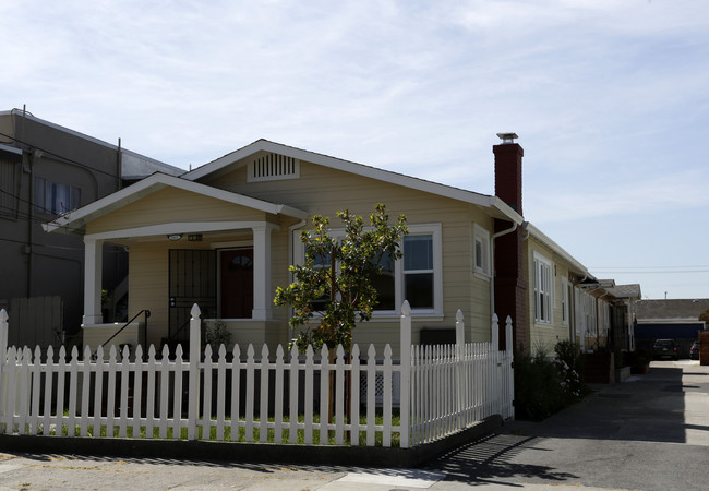 1015 62nd St in Emeryville, CA - Foto de edificio - Building Photo