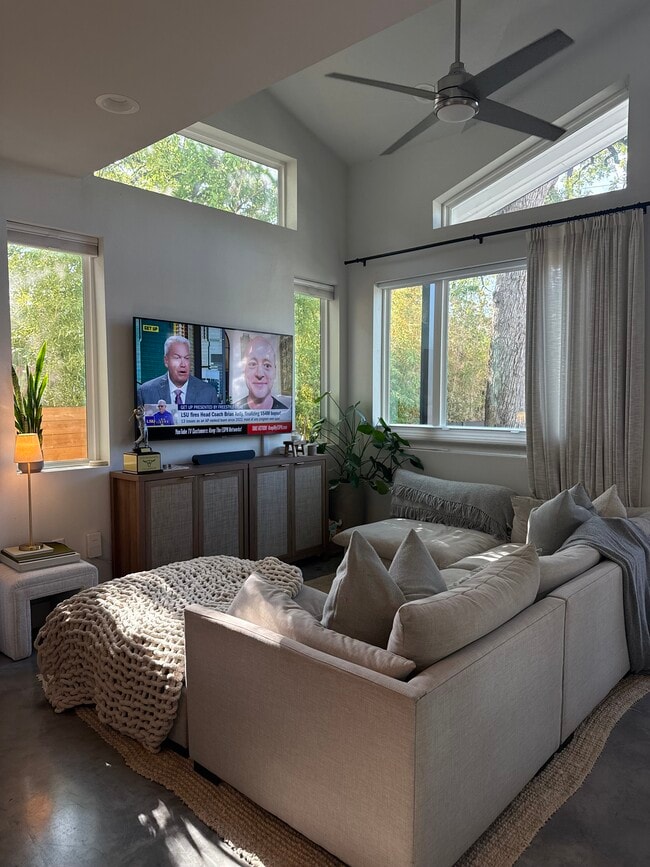 1818 Waterston Ave in Austin, TX - Building Photo - Building Photo