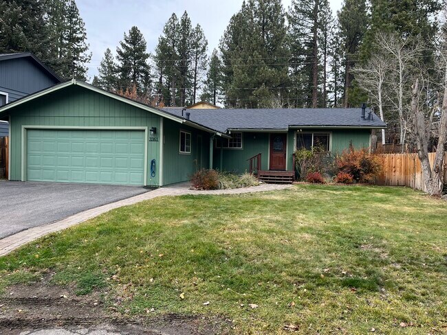 3361 Heavenly Valley Rd in South Lake Tahoe, CA - Building Photo - Building Photo