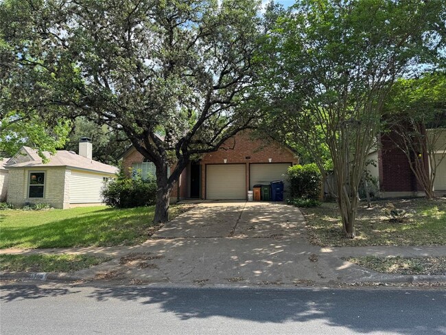 709 Shade Tree Dr in Austin, TX - Building Photo - Building Photo