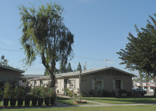 918 E Ramona Ave in Corona, CA - Building Photo - Building Photo