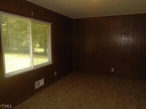 437 Lockridge Ln in Lawrenceville, GA - Building Photo - Building Photo