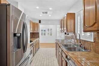 16015 Arcturus Ave in Gardena, CA - Building Photo - Building Photo