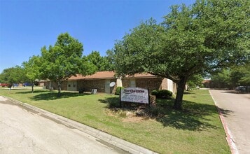 125 Janis St in Alvarado, TX - Building Photo - Building Photo